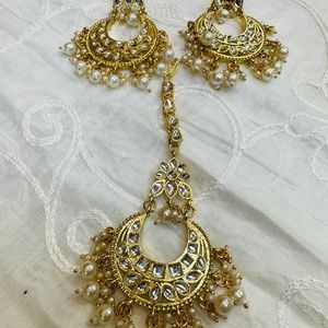 Indian jhumka with tikka